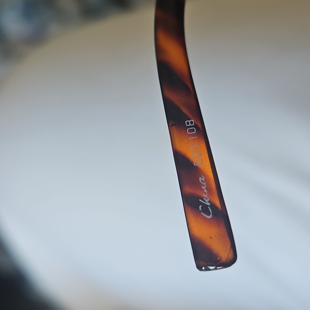 Foster Grant polarized sunglasses - Picture 7 of 8